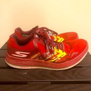 Skechers GO Run Razor 3 Speed